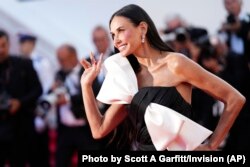 Festivale aralarında Demi Moore'ın da bulunduğı çok sayıda Hollywood yıldızı oyuncu da katıldı.