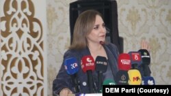 DEM Parti Diyarbakır İl Kongresinde konuşan Parti Sözcüsü Ayşegül Doğan, sınırötesi operasyonlara tepki gösterdi.